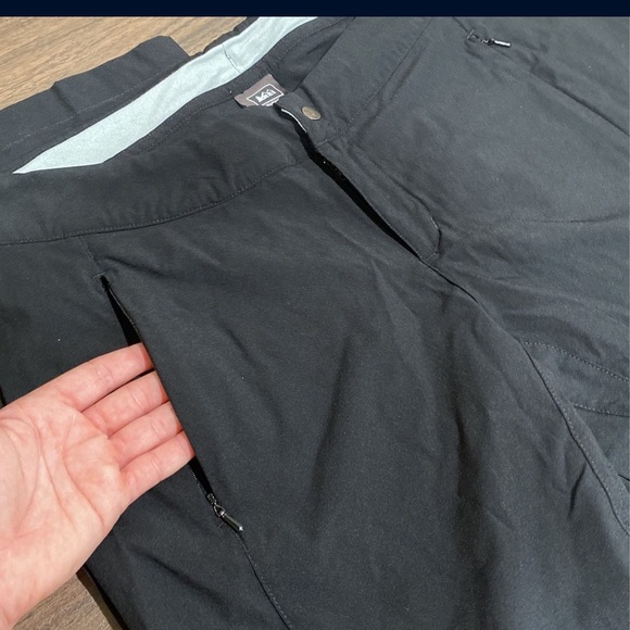 REI Women’s Hiking Pants Convertible Size 6 - Picture 2 of 6